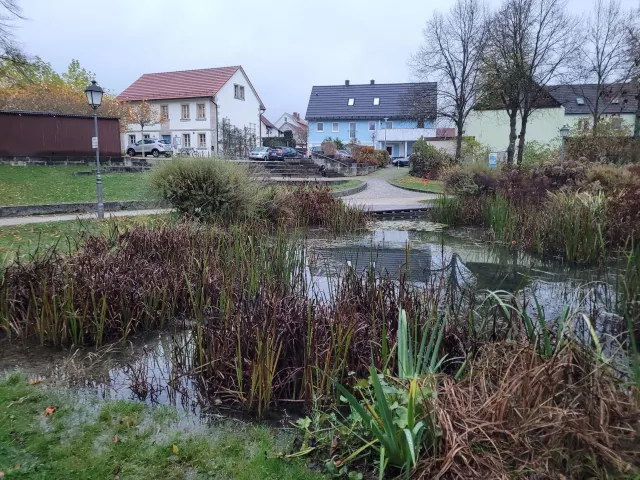 Die Pfitschn ist ein Grün-, Erholungs- und Veranstaltungsort in der Ortsmitte von Bindach