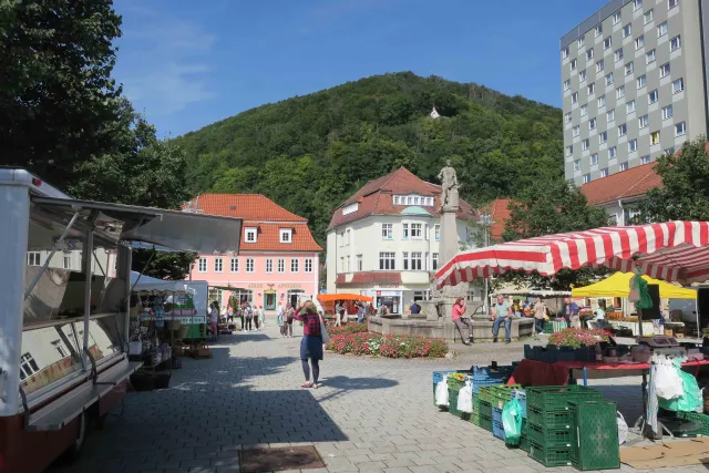 Wochenmarkt auf dem Domberg